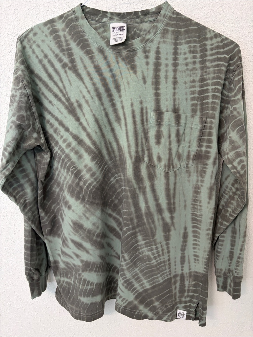 PINK Victoria's Secret Olive Green and Charcoal Tie-Dye Long Sleeve Tee